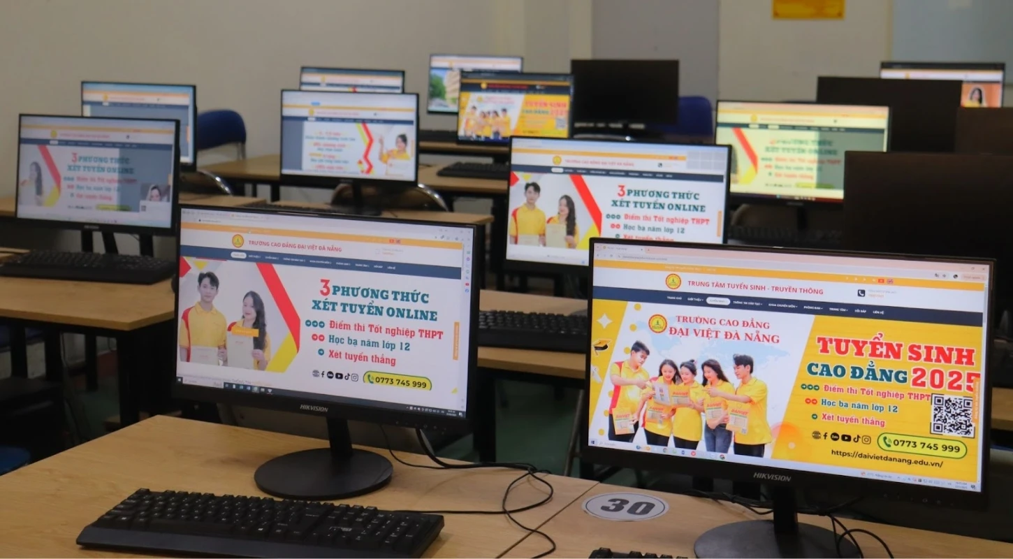 Tin Học Trong Cuộc Sống Hiện Đại Vai Trò & Ứng Dụng | Trường Cao Đẳng Đại Việt Đà Nẵng