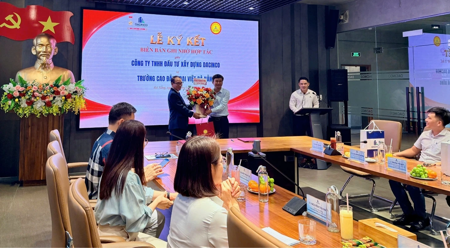 TRƯỜNG CAO ĐẲNG ĐẠI VIỆT ĐÀ NẴNG KÝ KẾT HỢP TÁC VỚI DACINCO: MỞ RỘNG CƠ HỘI HỌC TẬP, THỰC TẬP VÀ VIỆC LÀM CHO SINH VIÊN | Trường Cao Đẳng Đại Việt Đà Nẵng
