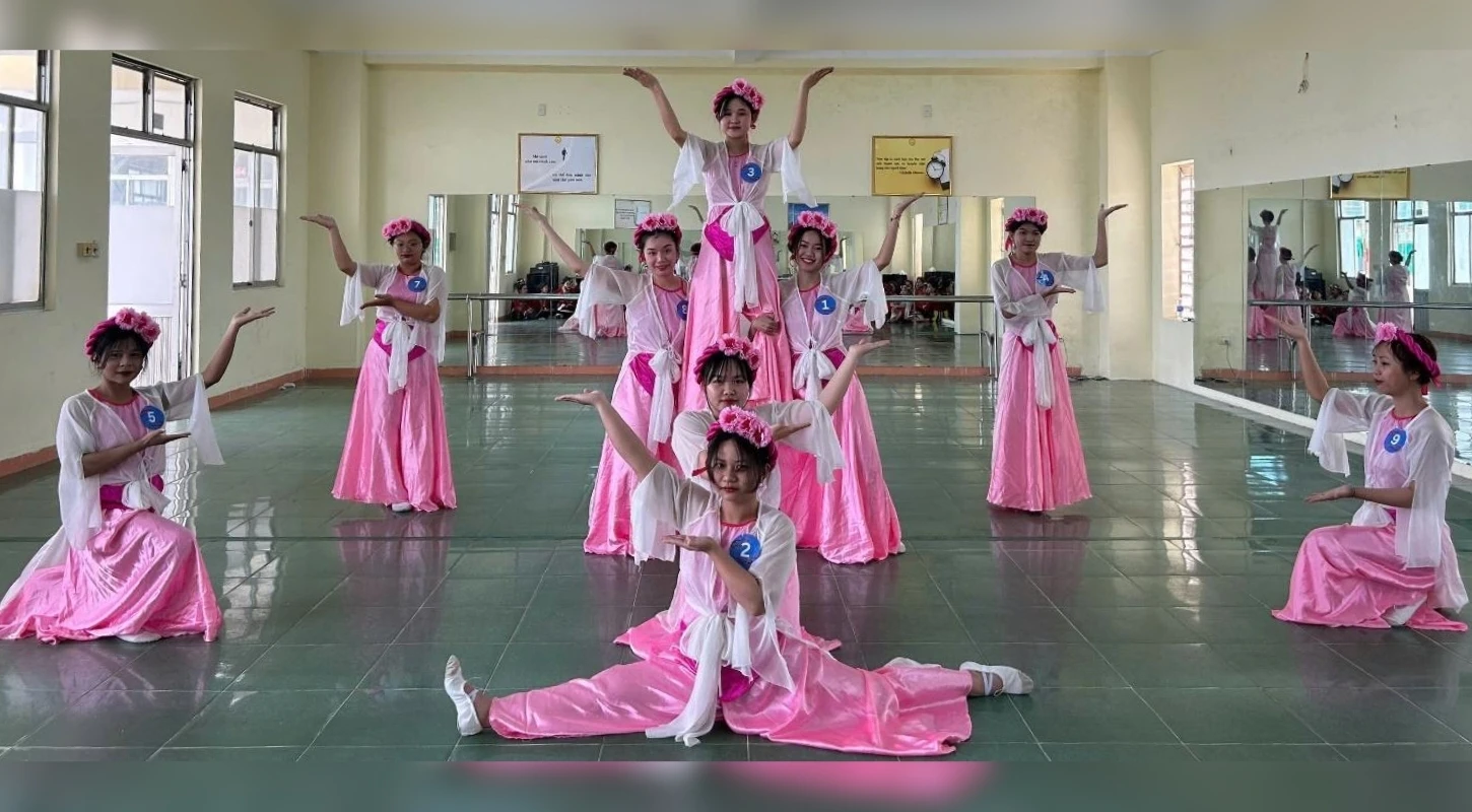 Vì Sao Môn Múa Và Phương Pháp Dạy Múa Được Sinh Viên Mầm Non Yêu Thích? | Trường Cao Đẳng Đại Việt Đà Nẵng
