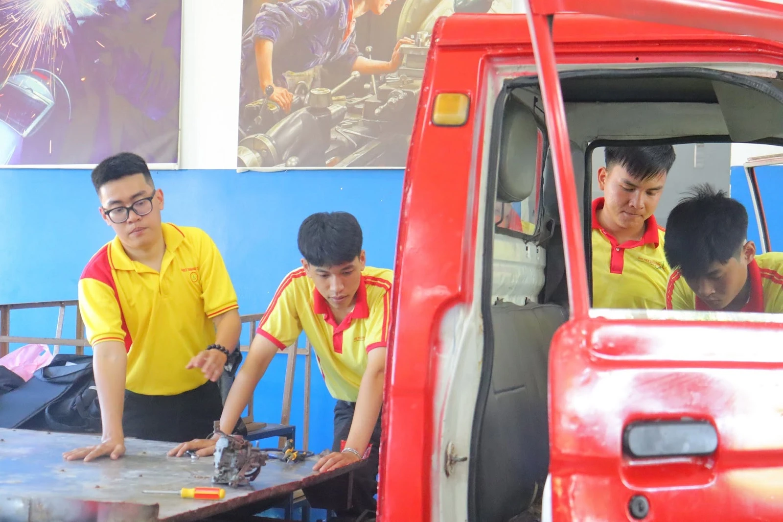 25 NĂM GIỮ LỬA CHO NHỮNG NGÀNH HỌC THẦM LẶNG