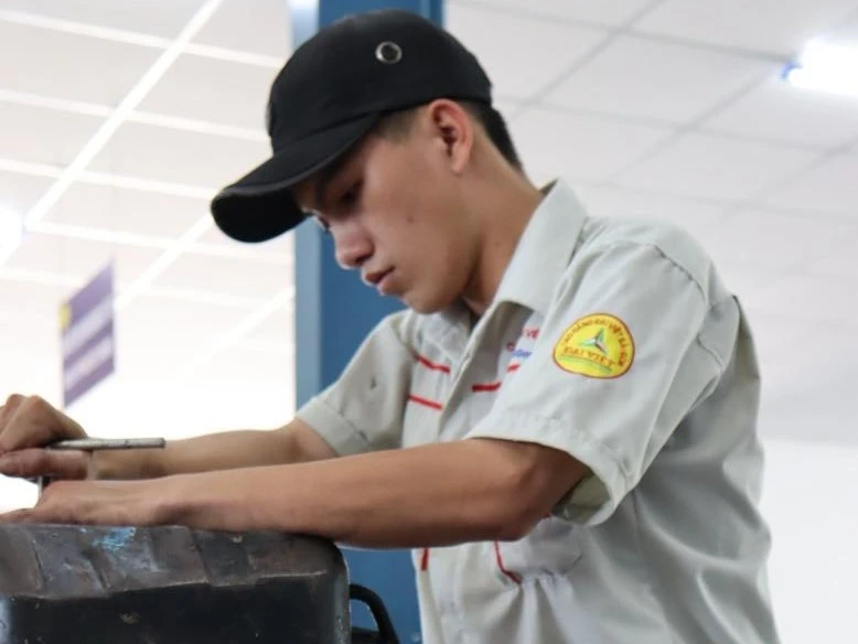 An Toàn Lao Động Trong Kỹ Thuật Ô Tô Kiến Thức Bắt Buộc Tại Khoa Công Nghệ Ô Tô