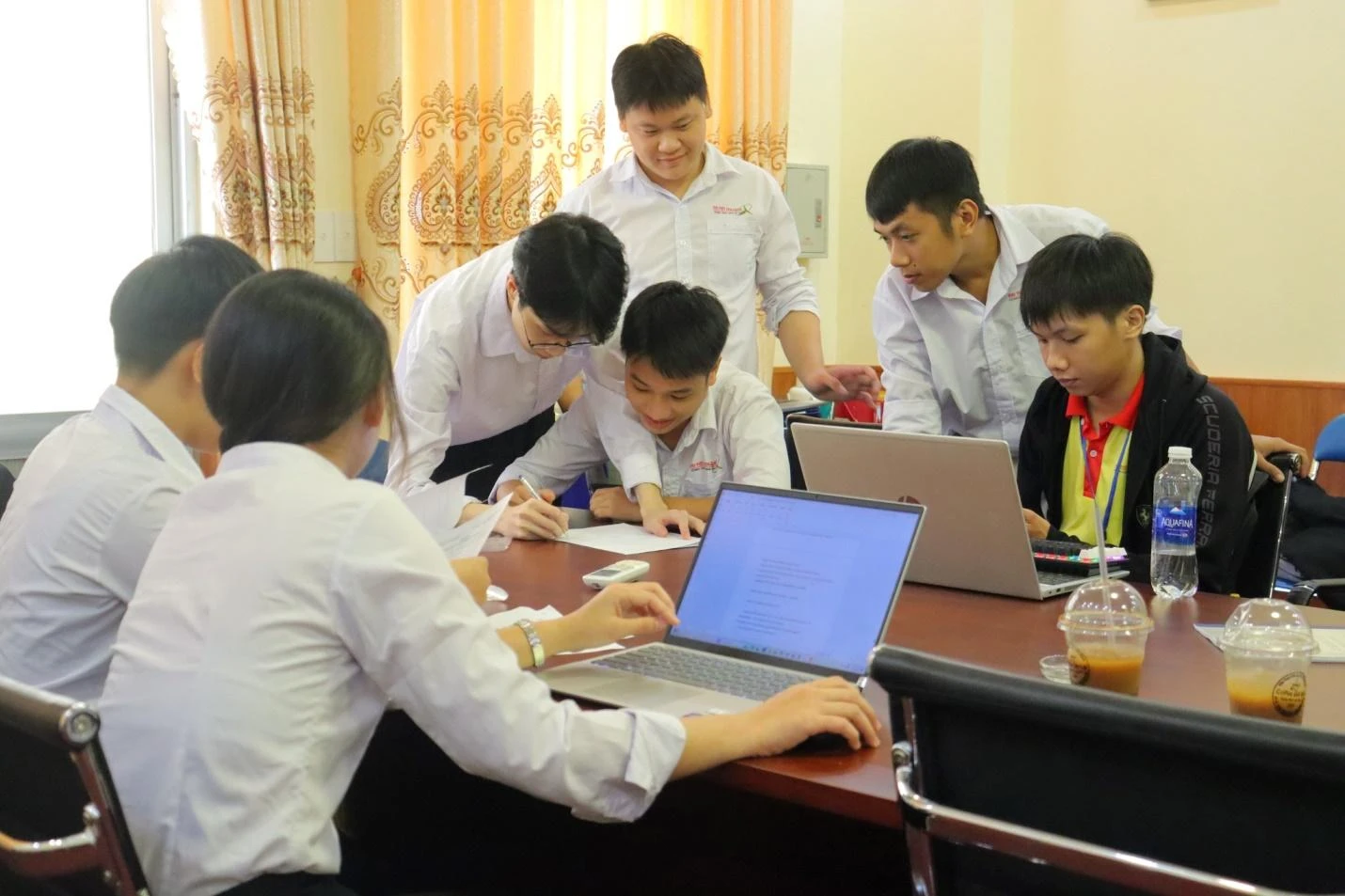 Bảo Vệ Đồ Án Tốt Nghiệp Ngành Tin Học Ứng Dụng