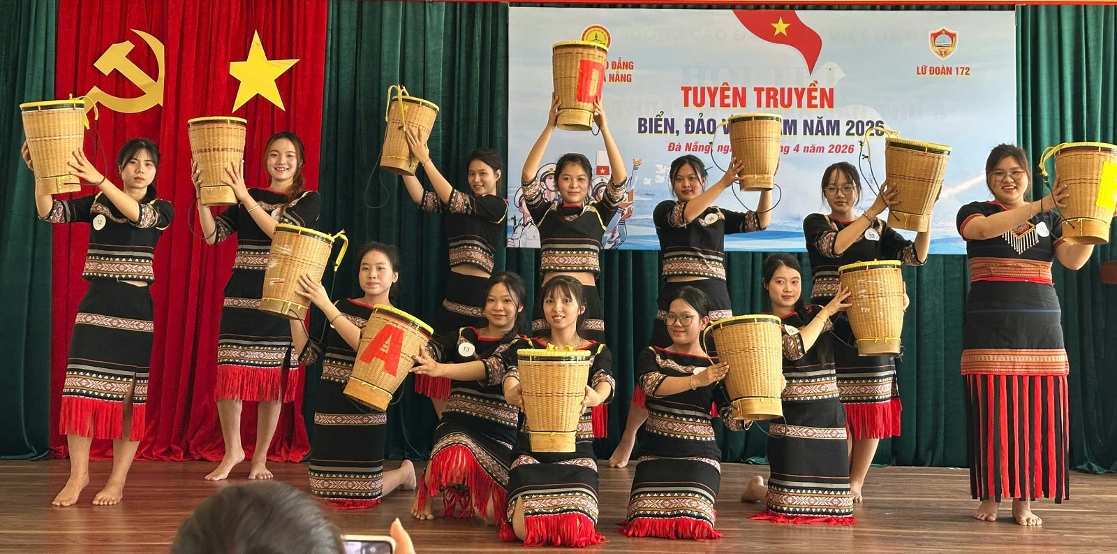 BUỔI THI KẾT THÚC HỌC PHẦN MÔN MÚA VÀ PHƯƠNG PHÁP DẠY MÚA