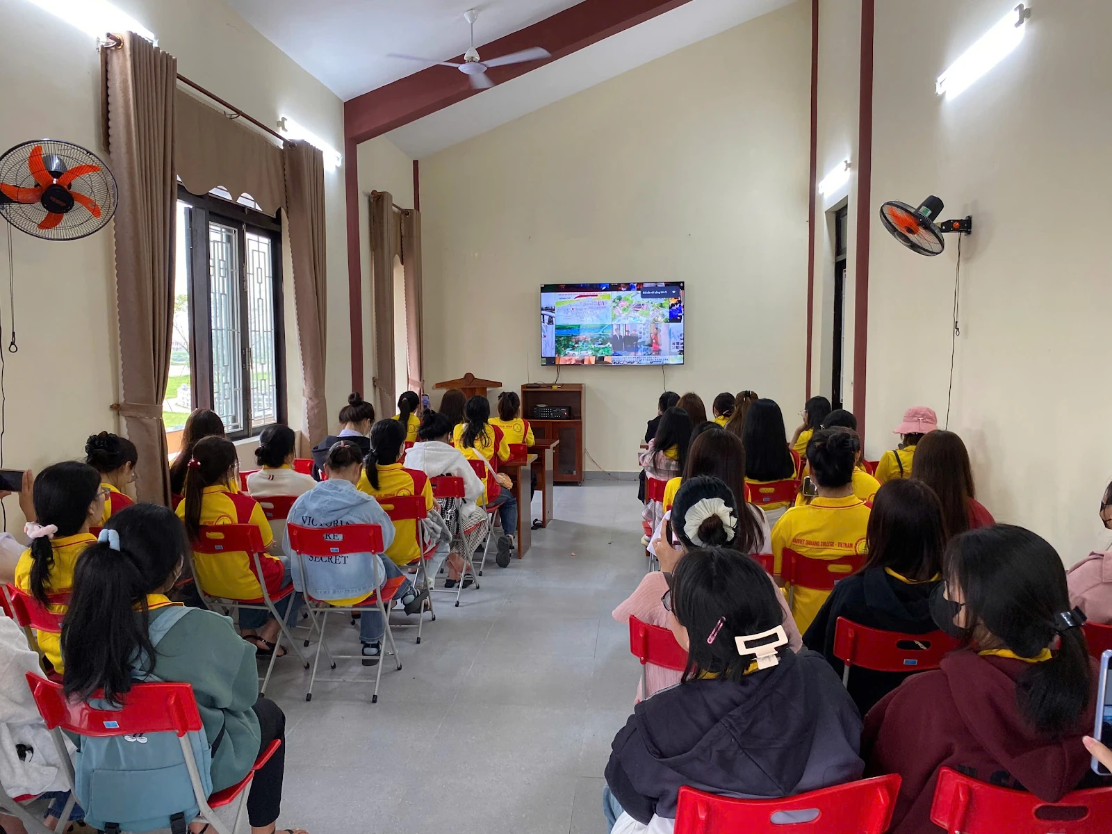 Hoạt động thực tế môn Cơ sở Văn hóa Việt Nam – Sinh viên Giáo dục Mầm non | Trường Cao Đẳng Đại Việt Đà Nẵng – Khoa Sư phạm