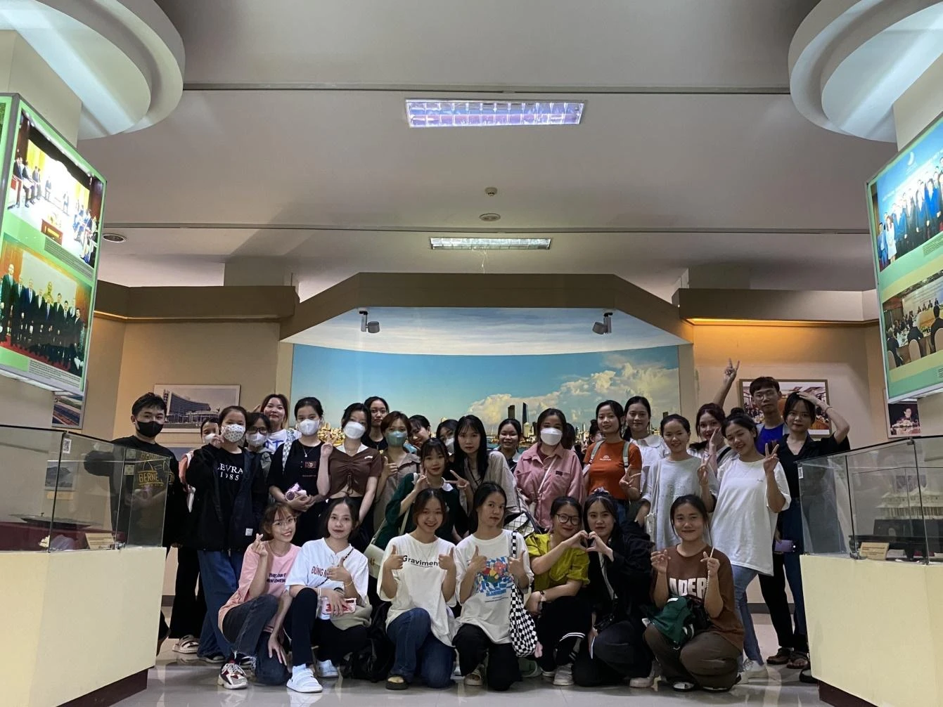 Học Đi Đôi Với Hành Giá Trị Cốt Lõi Trong Đào Tạo Của Khoa Ngoại Ngữ