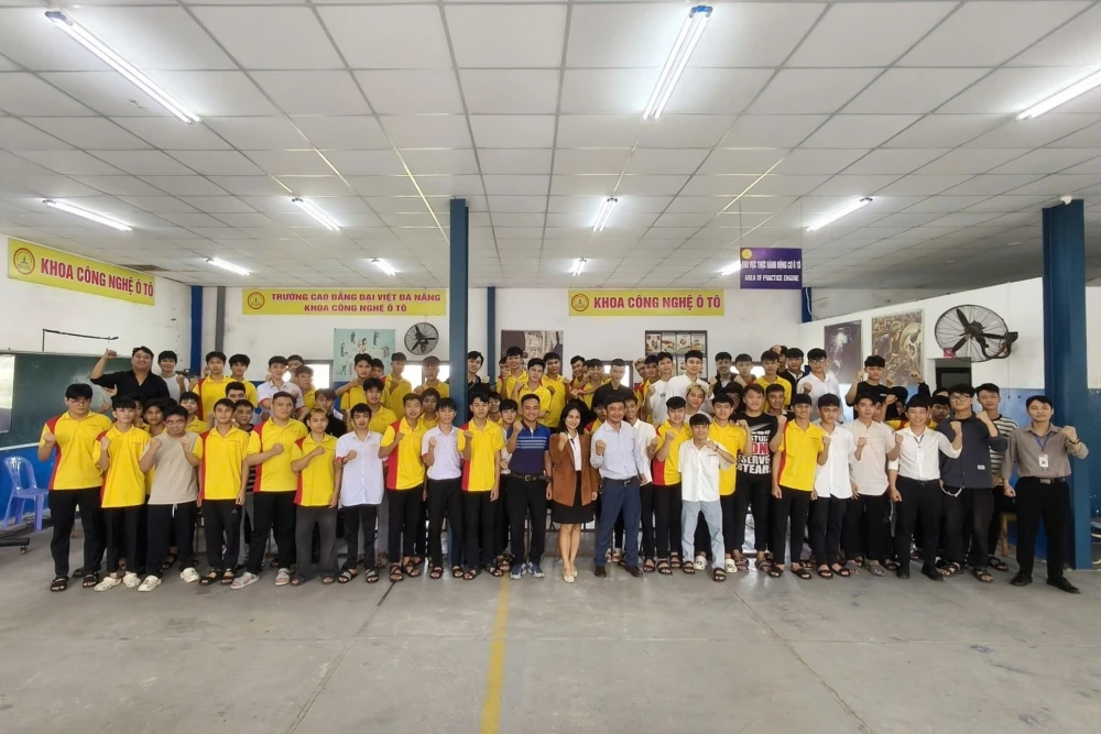 Kết Nối Doanh Nghiệp – Định Hướng Nghề Nghiệp Cho Sinh Viên Khoa Công Nghệ Ô Tô | Trường Cao Đẳng Đại Việt Đà Nẵng