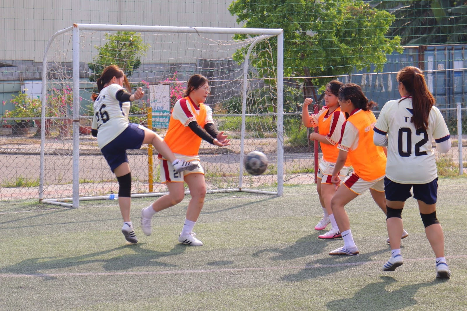 Khoa Ngoại Ngữ – Trường Cao Đẳng Đại Việt Đà Nẵng | Tham Gia Giải Bóng Đá Truyền Thống 2025