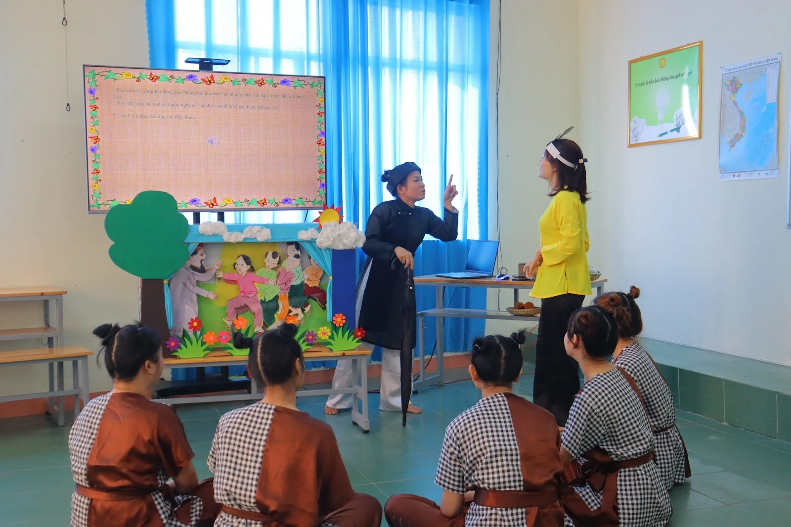 Lễ Bảo Vệ Đồ Án Tốt Nghiệp Hệ Vừa Làm Vừa Học Ngành Giáo Dục Mầm Non