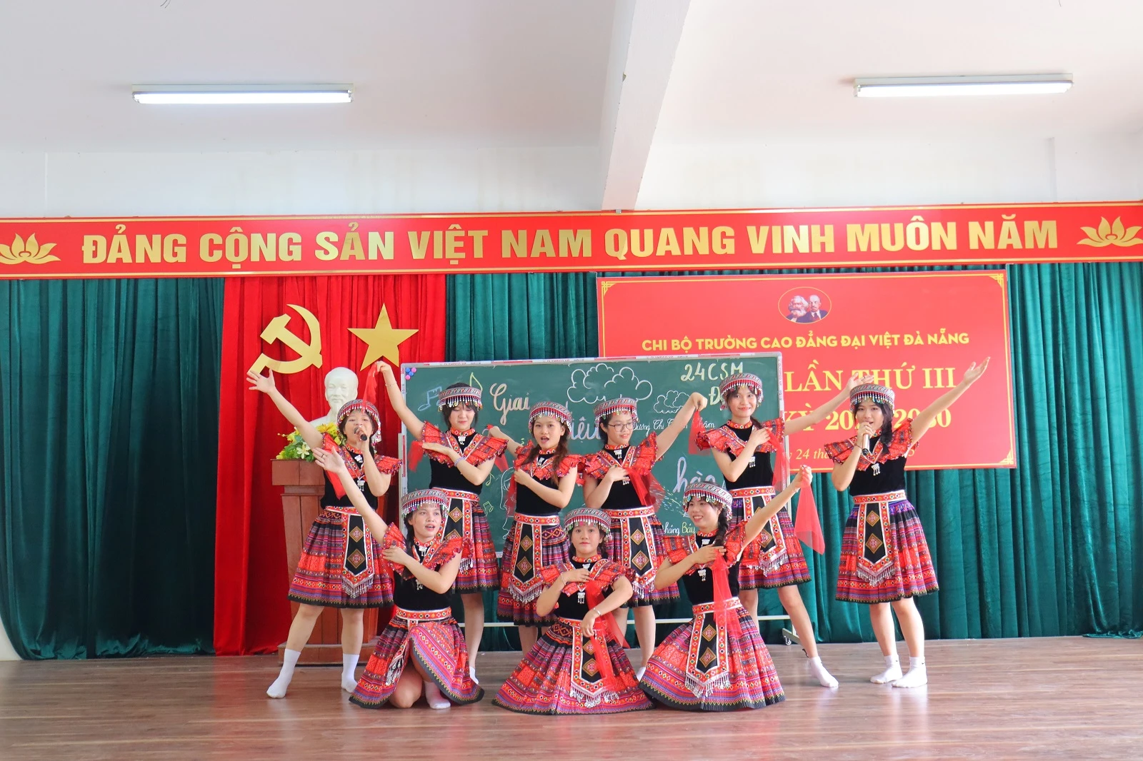 MÔN MÚA VÀ PHƯƠNG PHÁP DẠY MÚA TRONG CHƯƠNG TRÌNH ĐÀO TẠO SƯ PHẠM MẦM NON