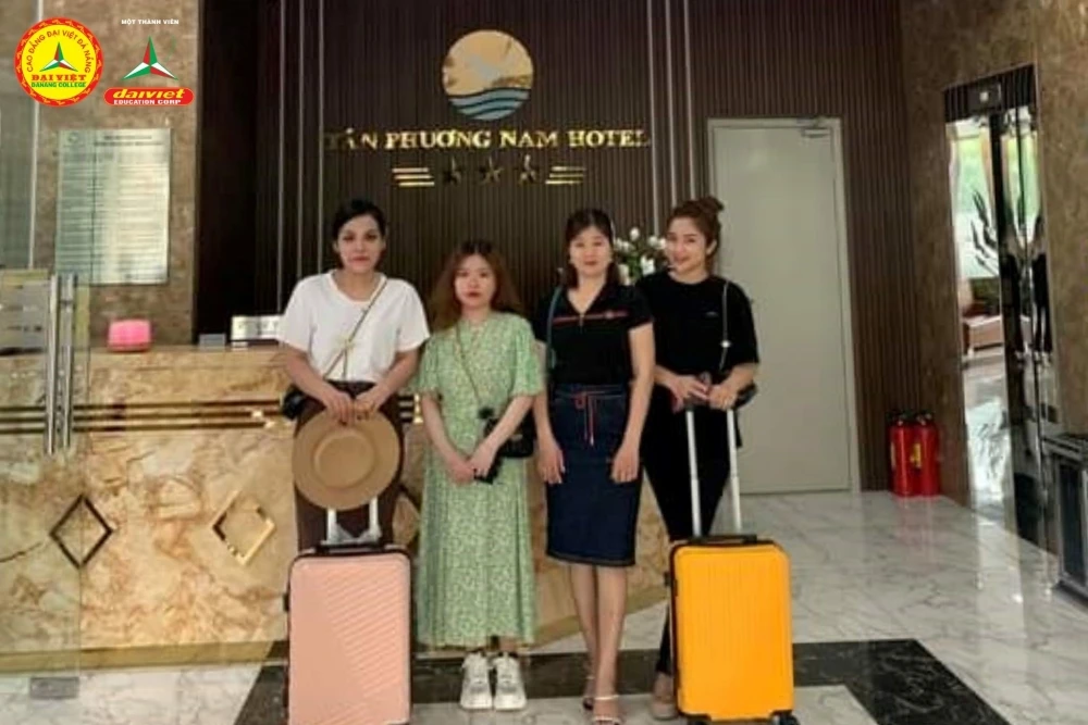 Ngành Ngôn Ngữ Thực Tập Ở Đâu? Rèn Luyện Kỹ Năng Gì?