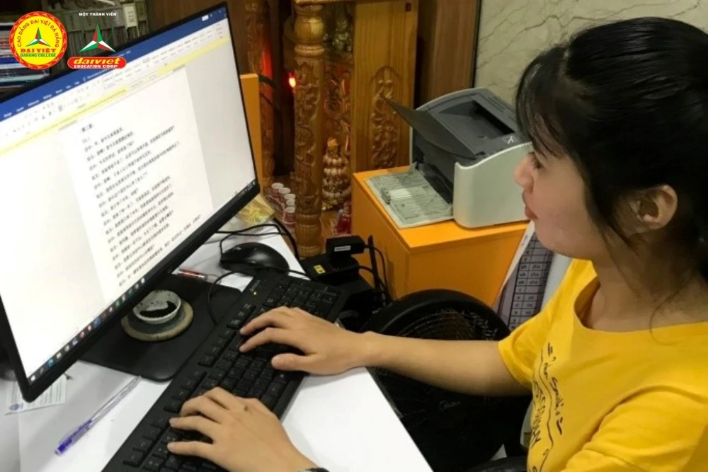 Ngành Ngôn Ngữ Thực Tập Ở Đâu? Rèn Luyện Kỹ Năng Gì?