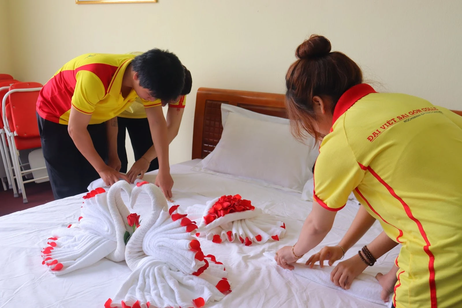 Những Kỹ Năng Cần Có Khi Làm Nghiệp Vụ Buồng Phòng | Trường Cao Đẳng Đại Việt Đà Nẵng – Khoa Du lịch