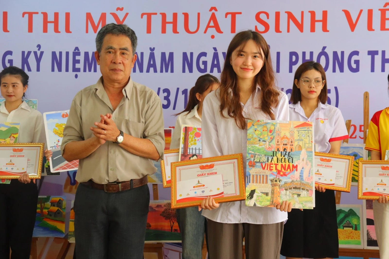 Hội thi Mỹ thuật Sinh viên lần 2 – Khoa Sư phạm | Trường Cao đẳng Đại Việt Đà Nẵng