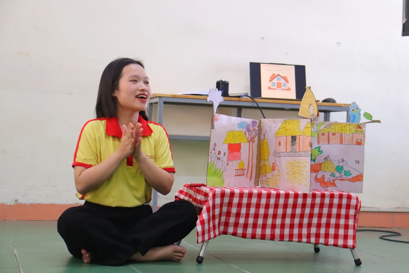 Sinh Viên Giáo Dục Mầm Non Tự Tin Bảo Vệ Đồ Án Tốt Nghiệp