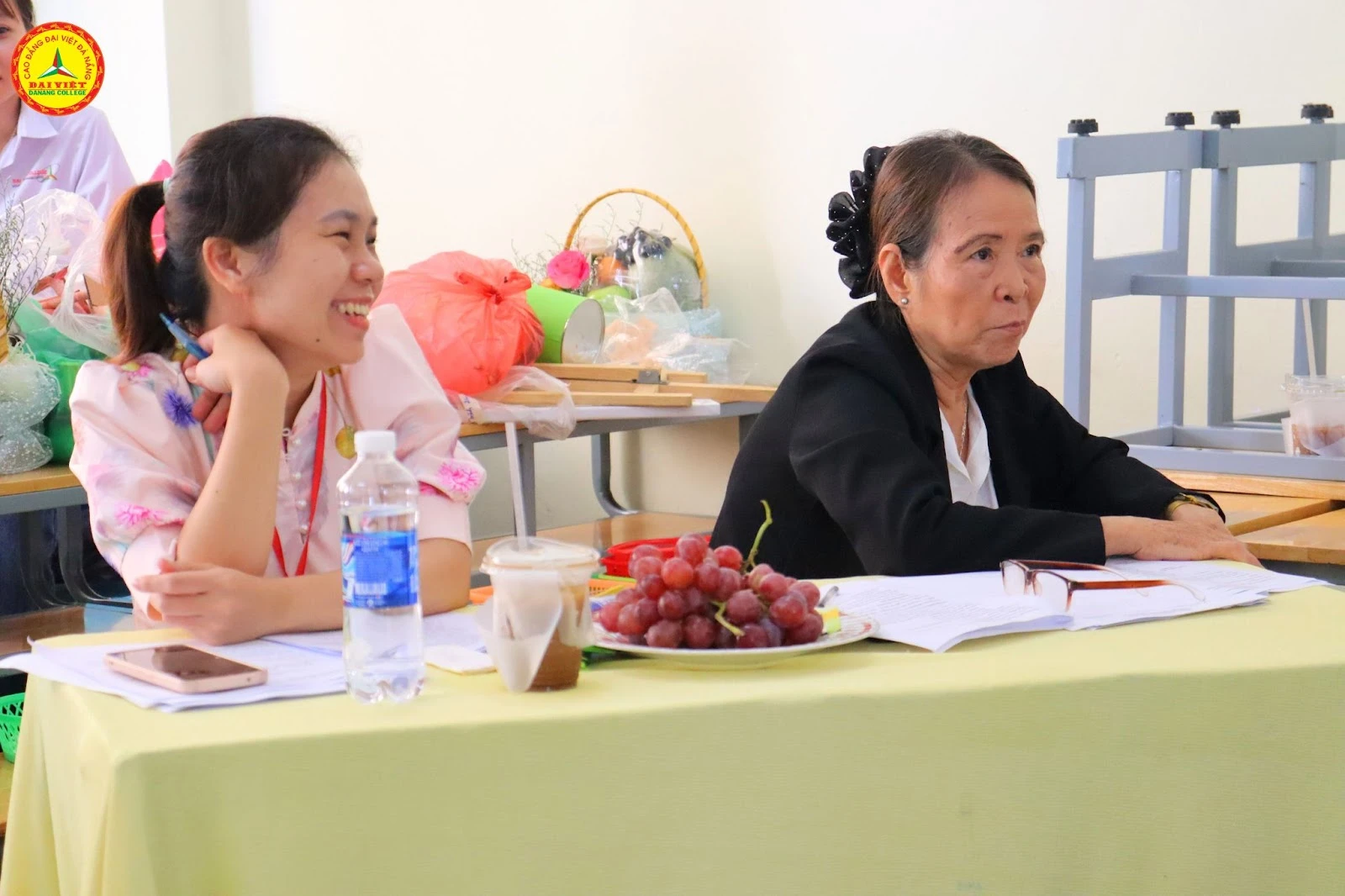 Sinh Viên K21 Ngành Giáo Dục Mầm Non Bảo Vệ Khóa Luận Tốt Nghiệp