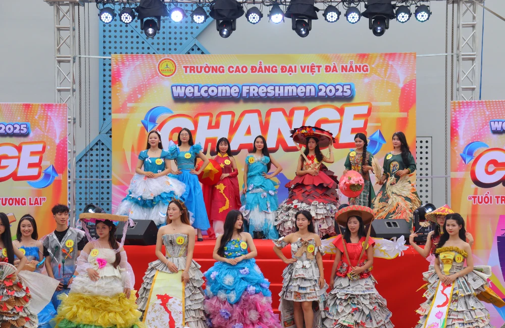 SINH VIÊN MẦM NON – KHÔNG CHỈ BIẾT CHĂM TRẺ