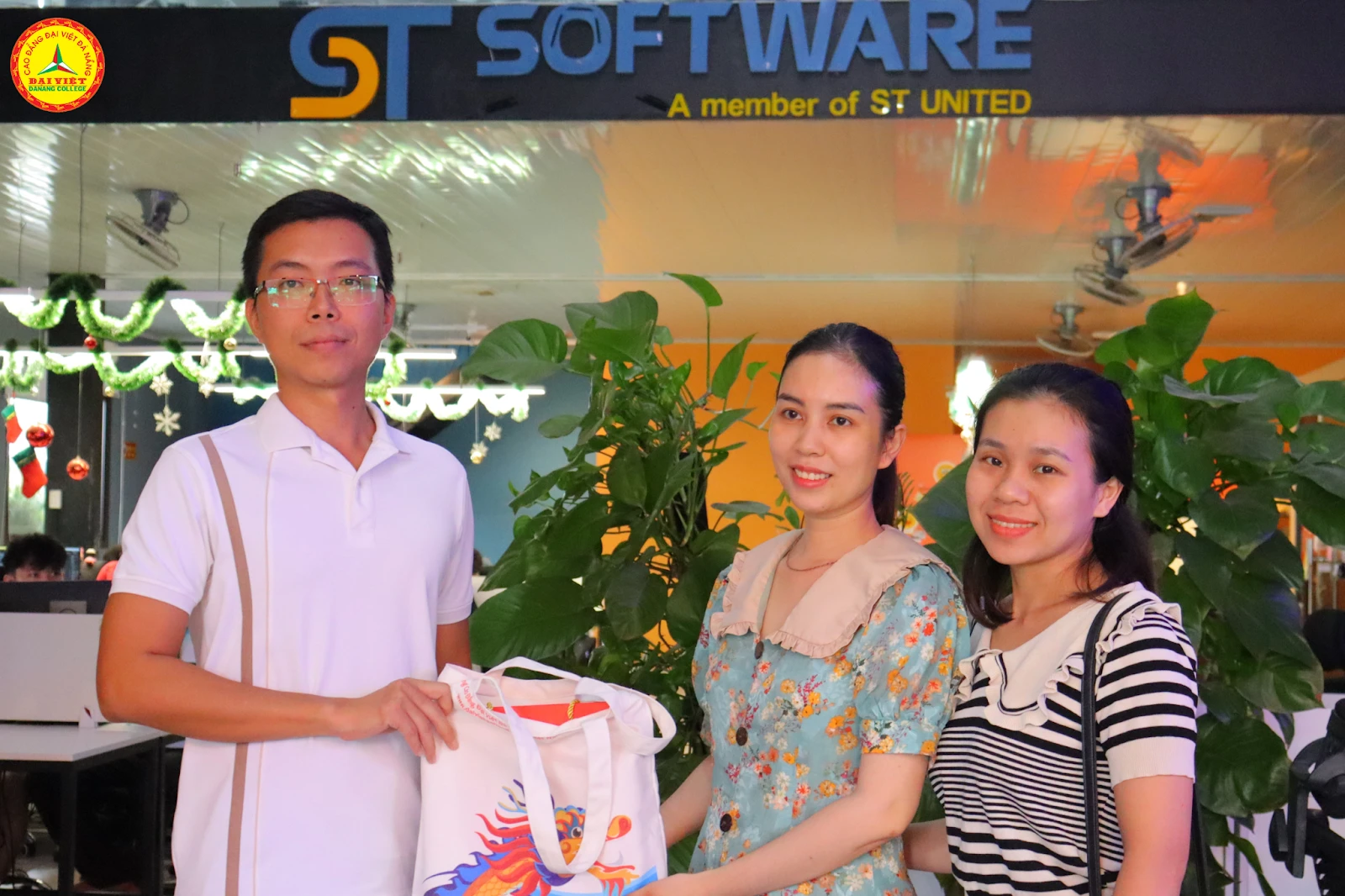 Trải nghiệm thực tế của sinh viên tiếng Hàn – Trường Cao Đẳng Đại Việt Đà Nẵng | Khoa Ngoại ngữ