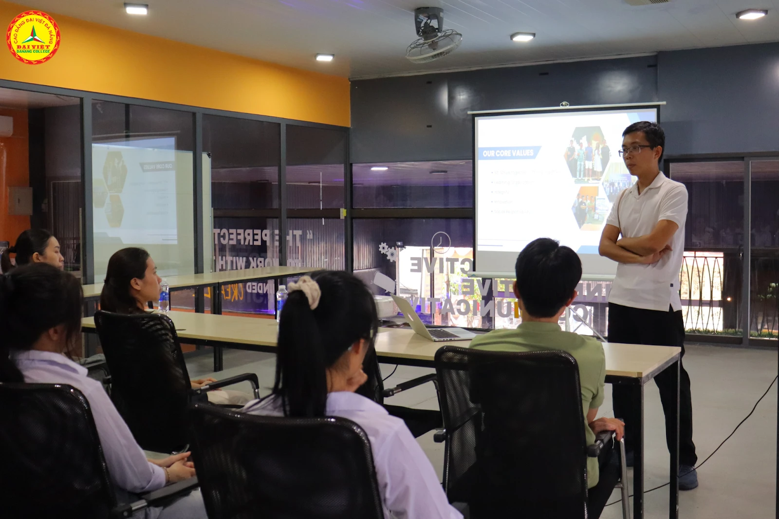 Trải nghiệm thực tế của sinh viên tiếng Hàn – Trường Cao Đẳng Đại Việt Đà Nẵng | Khoa Ngoại ngữ