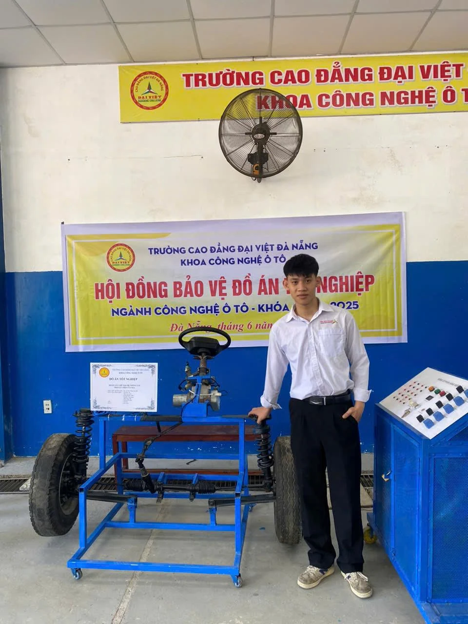 Trải Nghiệm Thực Tế Đầy Hứng Khởi Của Sinh Viên Ngành Công Nghệ Ô Tô