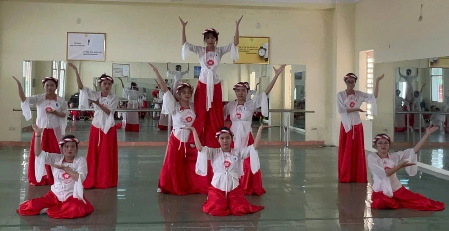 Vì sao môn Múa và Phương pháp dạy múa được sinh viên mầm non yêu thích? | Trường Cao đẳng Đại Việt Đà Nẵng – Khoa Sư phạm